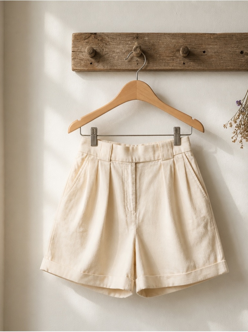 Banana Republic Cream High-Waist Pleated Shorts